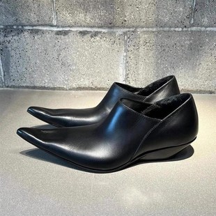 暗黑尖头巫师鞋男高级感粗跟德比鞋男女厚底翘头皮鞋乐福增高单鞋