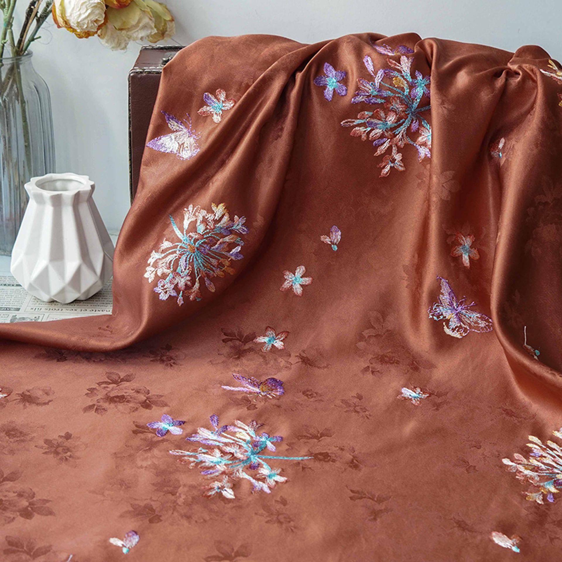 新中式重工绣花织锦缎料面国风马HH5393-3旗袍甲暗提花布纹料