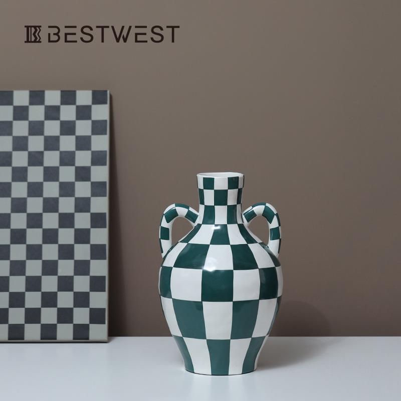 博西家黑白棋件盘格双耳釉面陶瓷花瓶摆法式YQ23-43家居居客厅花