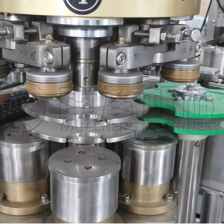 易拉罐果汁灌装生产设备 张家港南承机械 厂家直供