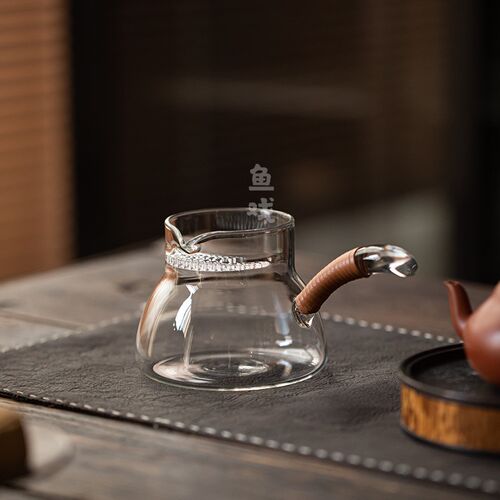 鱼戏加厚耐热f玻璃公道杯茶漏一体侧把公杯绿茶泡茶匀杯分茶器茶