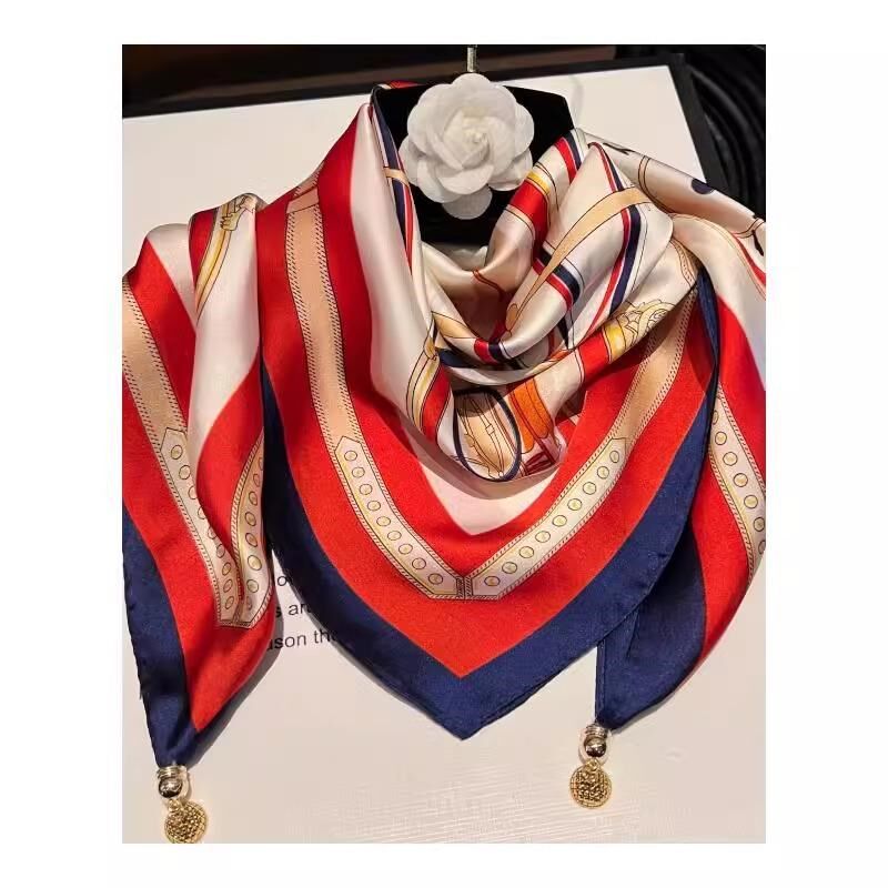 2024新款磁吸扣小方巾丝巾女薄秋冬款围巾脖子护颈小围脖时尚百搭