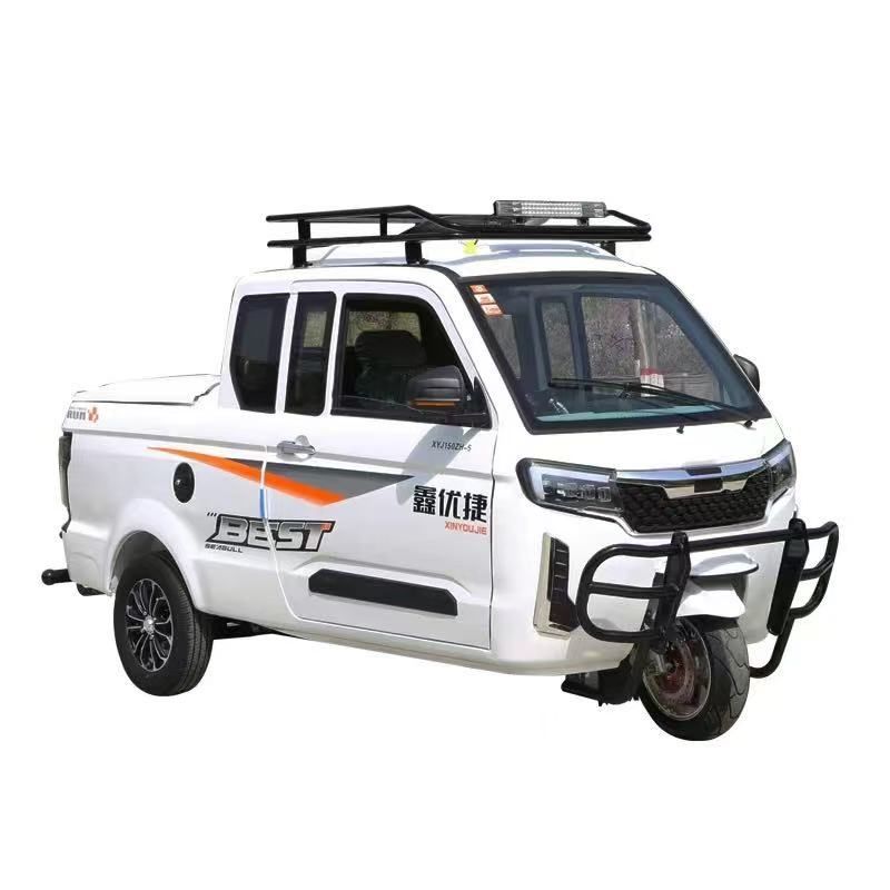 可上牌全封闭燃油三轮皮卡车客货两用汽油三轮摩托车代步助残车