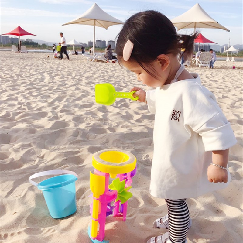 儿童沙滩玩具套装铲子和桶宝宝戏水玩沙挖沙工具水动力风车大沙漏