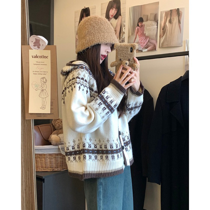 大码复古学院风软糯连帽毛衣女冬季时尚针织开衫外套胖MM显瘦上衣