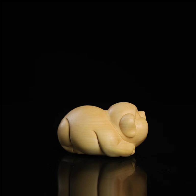 黄杨木雕刻家居手把件招财福猪汽车载小摆件创意实木茶宠工艺品