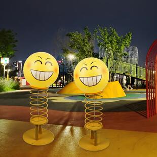 创意可爱球滑稽情包圆灯摆件有趣互动HKH弹笑脸表表情打卡簧灯草