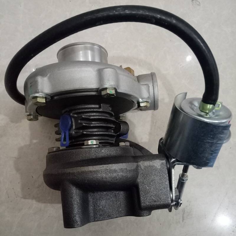 江铃顺达JX493柴油发动机GT22涡轮 1118300SZ-G KD53增压器机泵