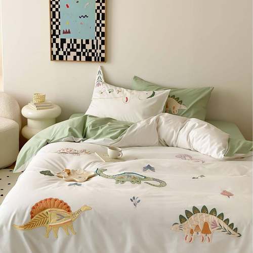 小卡通恐龙长绒MY棉四件床套男孩棉刺纯绣儿童被套单床上用品