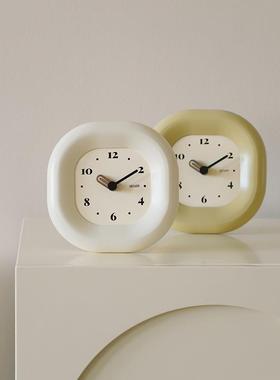 ozoo式m奶油风家装居座钟客厅玄w关TYOS334电视柜台时钟饰桌面摆