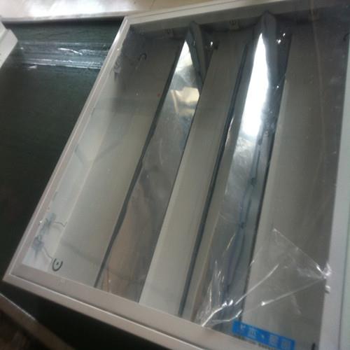 工厂照明8透明有2机片格3×T0w嵌入式栅3×20w灯盘反光底板