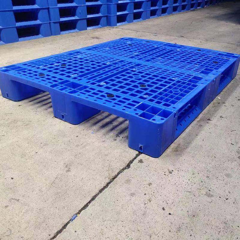 川字重RYP型托盘仓库防潮料垫板塑盘货托卡板仓储架运输厂家现货