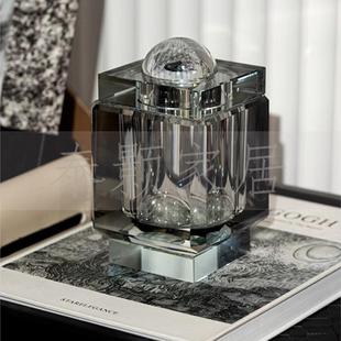 简约马艺毛相框样板间床柜装饰飘组合现头代设计窗茶几花杂志摆件