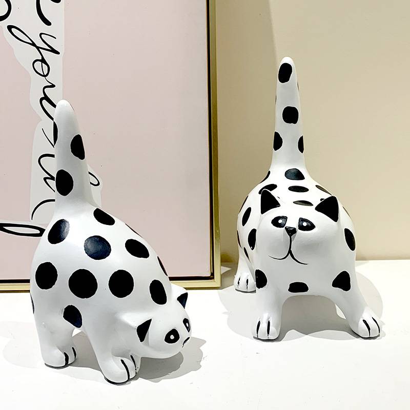 波点猫咪动物树脂客厅摆件家居饰品创意桌面酒柜装饰品样板间轻奢
