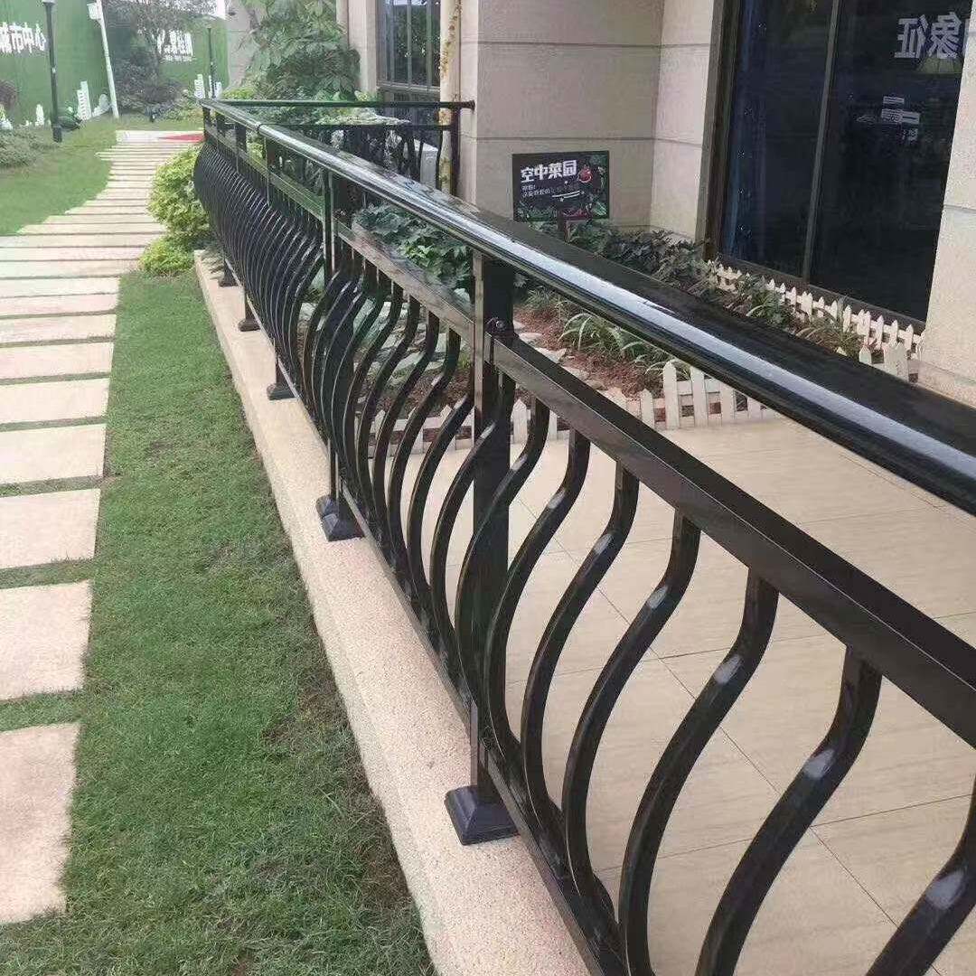 阳台护栏高楼层连廊栏杆屋顶安全防护栏杆小区别墅露台铝艺防护栏