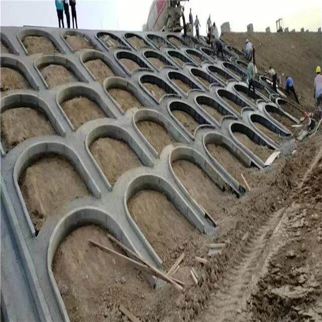 钢模具速路旁河道景观凝土现浇高护KVU钢坡模板混拱形骨架护坡模