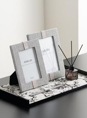 现卧代轻奢装YJ-XK-67软搭配套装板房样间室床头柜飘窗相框摆件