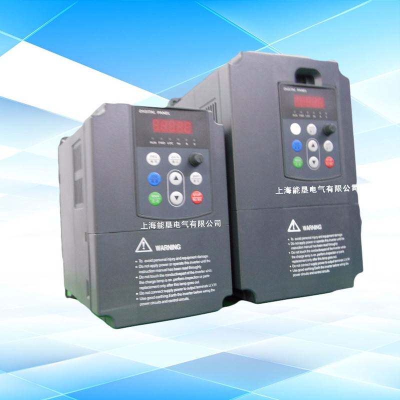 三相变频器恒压供水变频器5.5W通用型380v电机调速器节能更省电