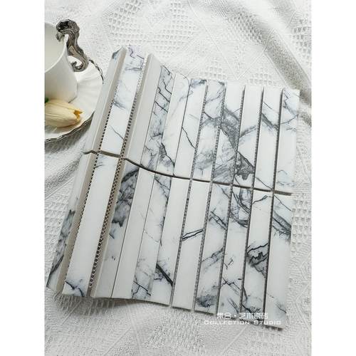 彷大理石爵士白长条马赛克酒店餐厅酒吧背景墙卫生间瓷砖