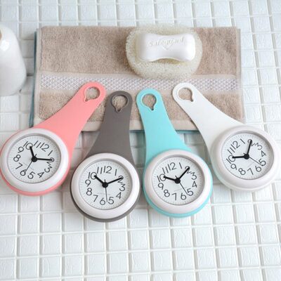北欧挂钟简约浴室钟防水家用厨房静音免打孔小时钟吸盘挂墙迷你钟