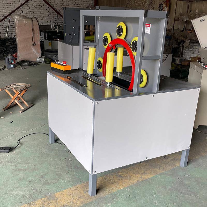 管材板材纸箱木条方管风口水平胶带缠绕膜包装机全自动缠绕打包机