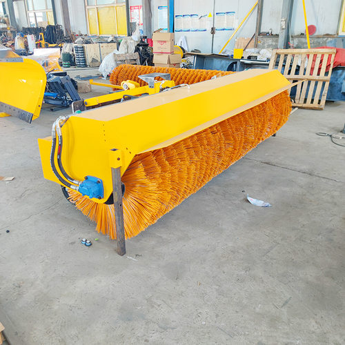 厂区扫雪滚刷设备 国道除雪铲冰板 车载大型除雪滚刷 清扫积雪