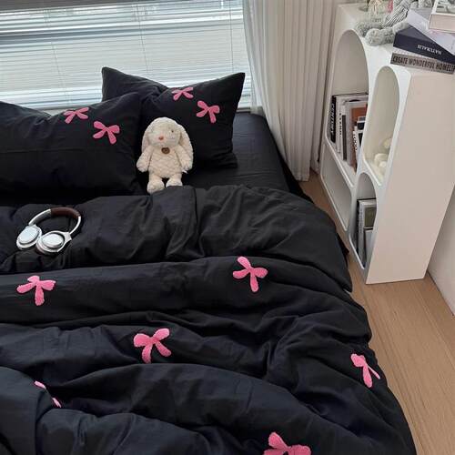 酷黑少女心粉色蝴蝶结毛巾绣水洗棉D四件套黑色床单被套宿舍三件
