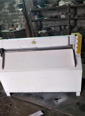 11000000型乙丙橡胶自动条机布百裁洁条数控切机