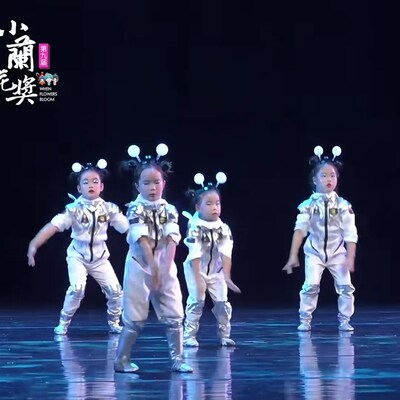 儿童舞蹈服科技梦宇航服我的小小太空梦太空服表演服宇宙之梦机器