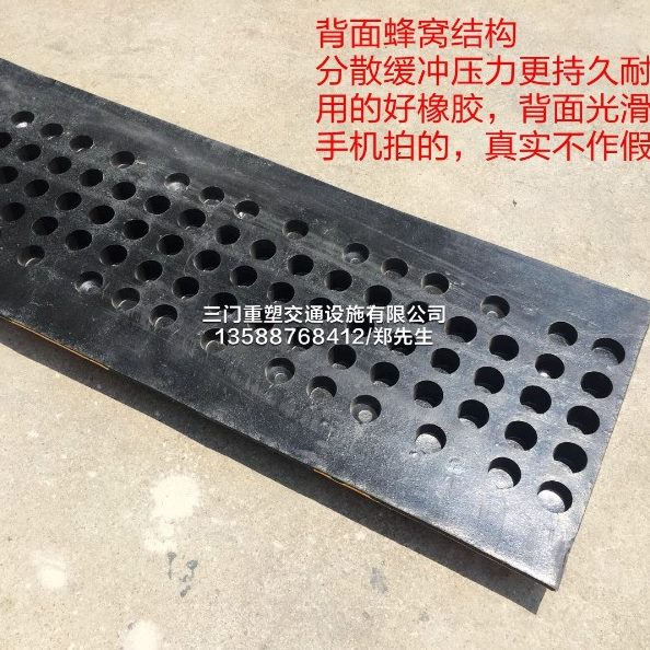 路橡胶减速带板面汽车缓冲限速路减速加厚公路道路减速带5CM带马