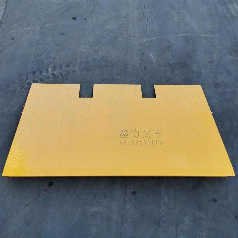 集装箱跳板钢制上车斜坡板搭接板叉车坡道平台固定式登车板