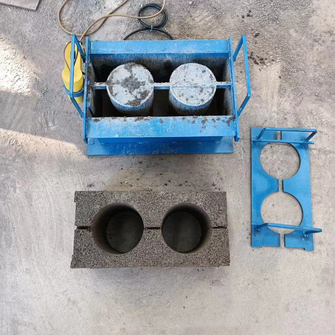 小型家用移动水泥制砖机半自动空心砖机设备手工模具盒水泥砖机