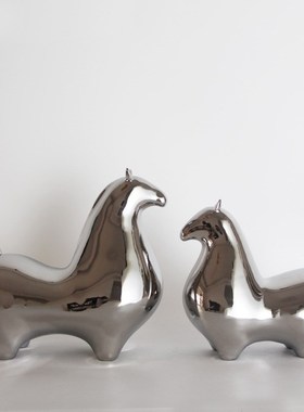 陶瓷镀银《唐马》陶瓷马摆件客厅酒柜J办公室桌面装饰工艺品礼品