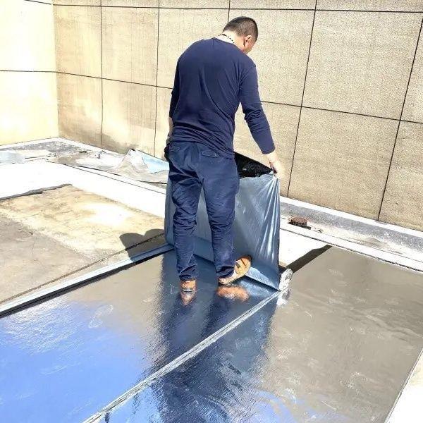 新款自粘防水卷材屋顶火漏TCN水彩楼顶钢补漏沥青免烤防水瓦隔热
