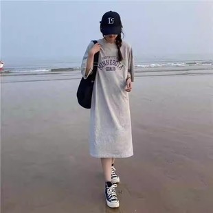 长白t半截袖 下衣消失t恤女中长款 宽松直筒大码 txue恤女长啼血韩版