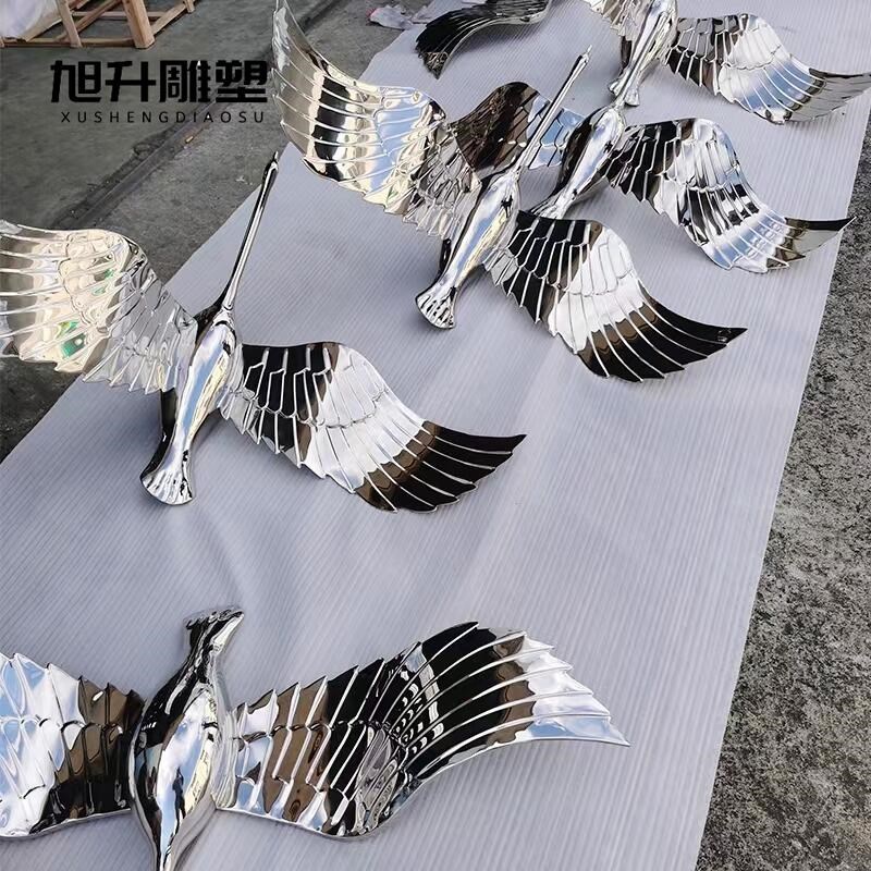 不锈钢雕塑动物定制大雁鸟镜面户外园林景观公园金属艺术装饰摆件