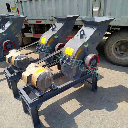 大中小型式破碎机QTY混凝土锤水泥块石鹅卵打沙碎石锤机式制砂机