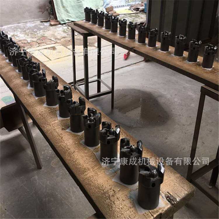 工程钻探硬质三翼金刚石钻头岩石钻孔破碎烧结体三翼金刚石钻头