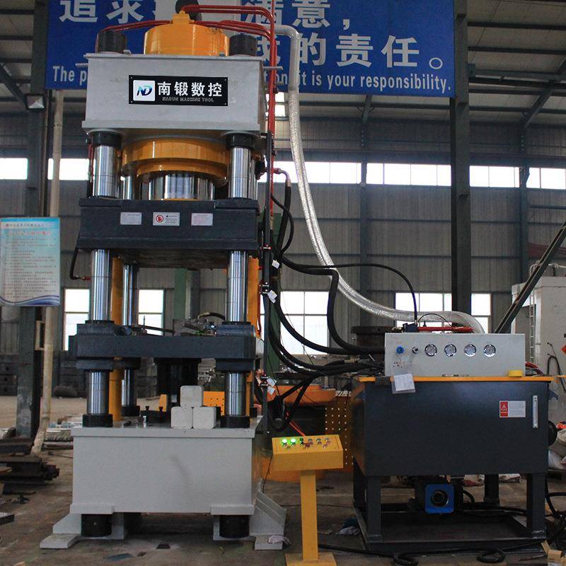 5kg盐砖成型油压机400t全自动粉末成型牛羊舔砖液压机