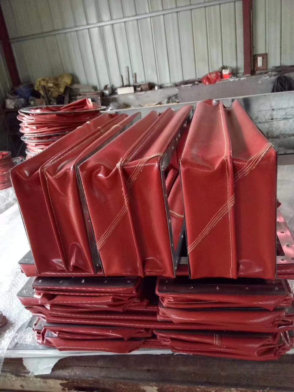 水泥输送伸缩管粉尘颗粒输送伸缩管高温输送伸缩管帆布短管