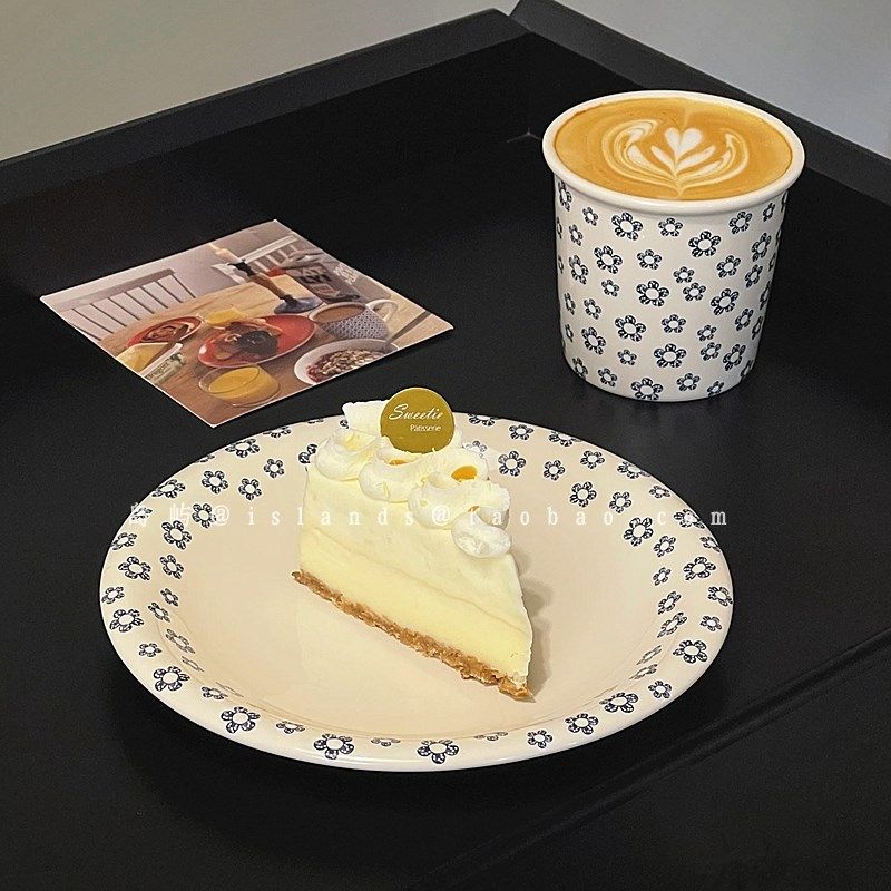 高颜值蓝色花朵圆形陶瓷甜品盘蛋糕盘小清新简约手握杯拿铁咖啡杯,餐饮具,盘,淘宝优惠券,粉丝福利购,淘宝优惠卷