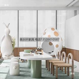 现代架空层娱乐区儿童桌椅组合售楼处部游乐园创意手工绘画桌