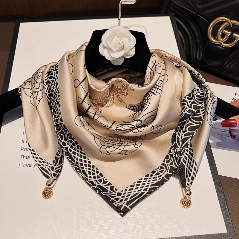 2024新款磁吸扣小方巾丝巾女薄秋冬款围巾脖子护颈小围脖时尚百搭