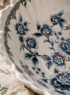 T503青花中式高脚陶瓷盘果厅客家用食点心干果盘美式复古装饰果零