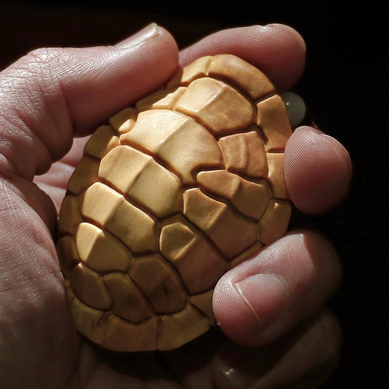 木雕手把把件黄木雕动物杨质乌木龟壳富GBC甲天下随身玩挂件