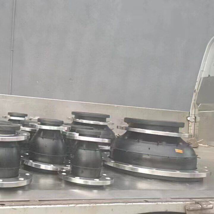 304不锈钢法兰变径橡胶软接头异径法兰软连接法兰减震器DN80变65