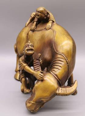 自古铜玩器藏铜牛和孩收童温馨和谐轻松DLG然器型厚重做工精细