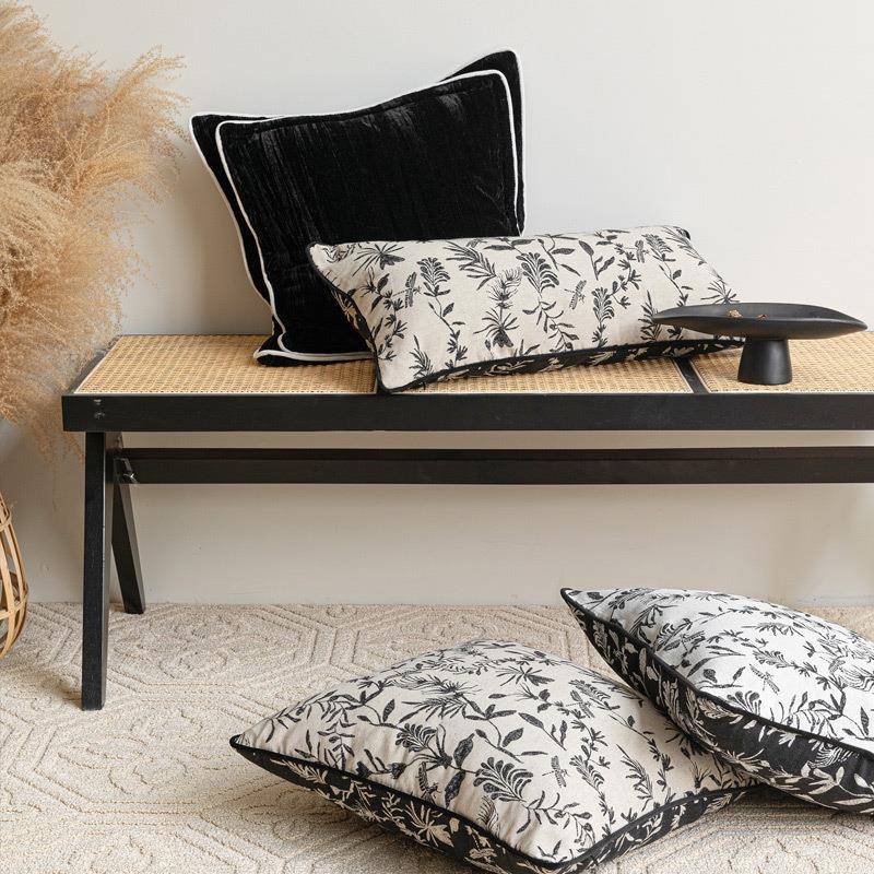 DPB法式中国风抱枕中古风花式草蜻蜓复古厅沙发靠垫枕靠美客黑色