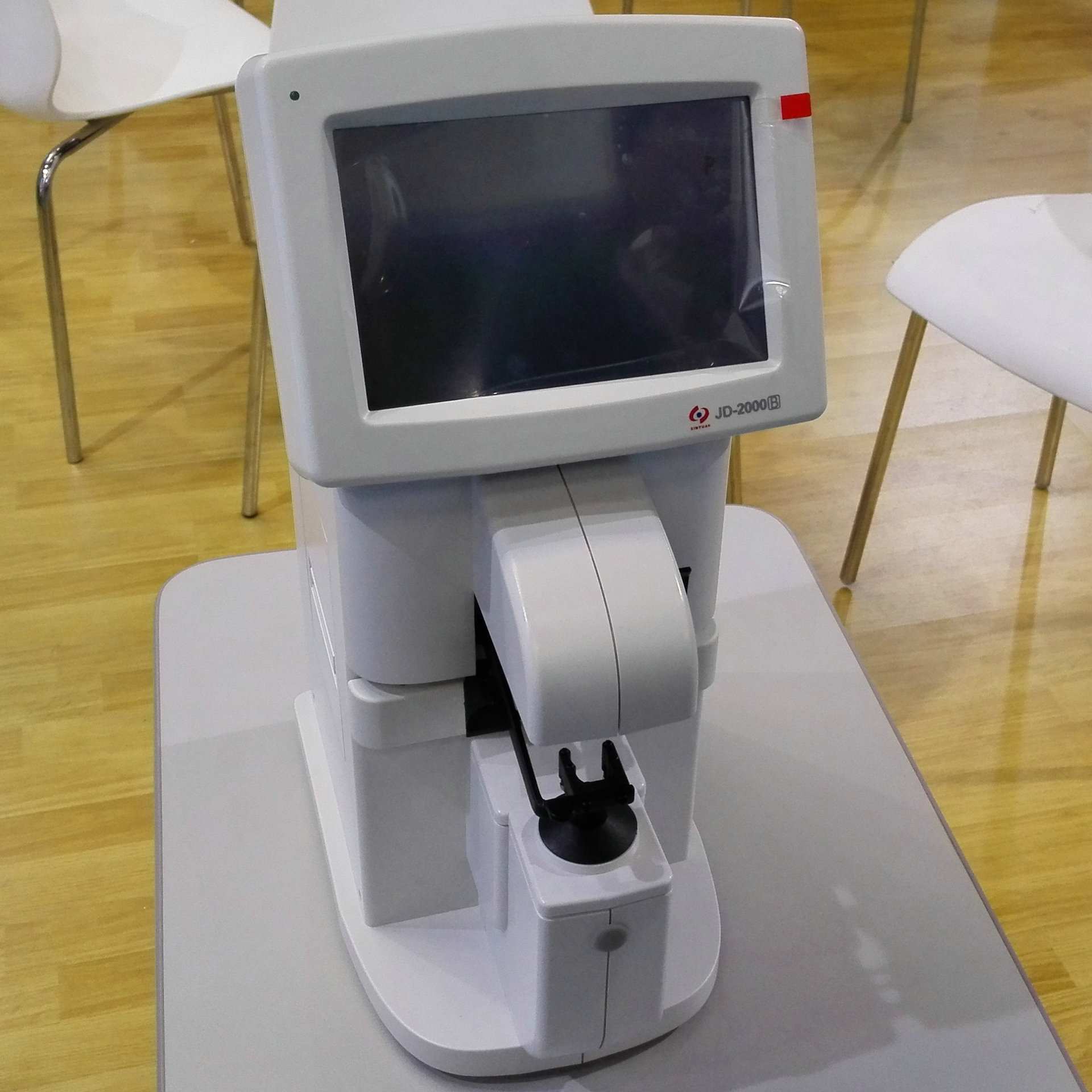 新缘JD-2000B焦度计 自动电脑查片仪 镜片一度计 眼镜店加工设备