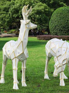 抽象切面梅花鹿摆户外玻件钢动物雕璃装RLU塑会发光园林景观饰小